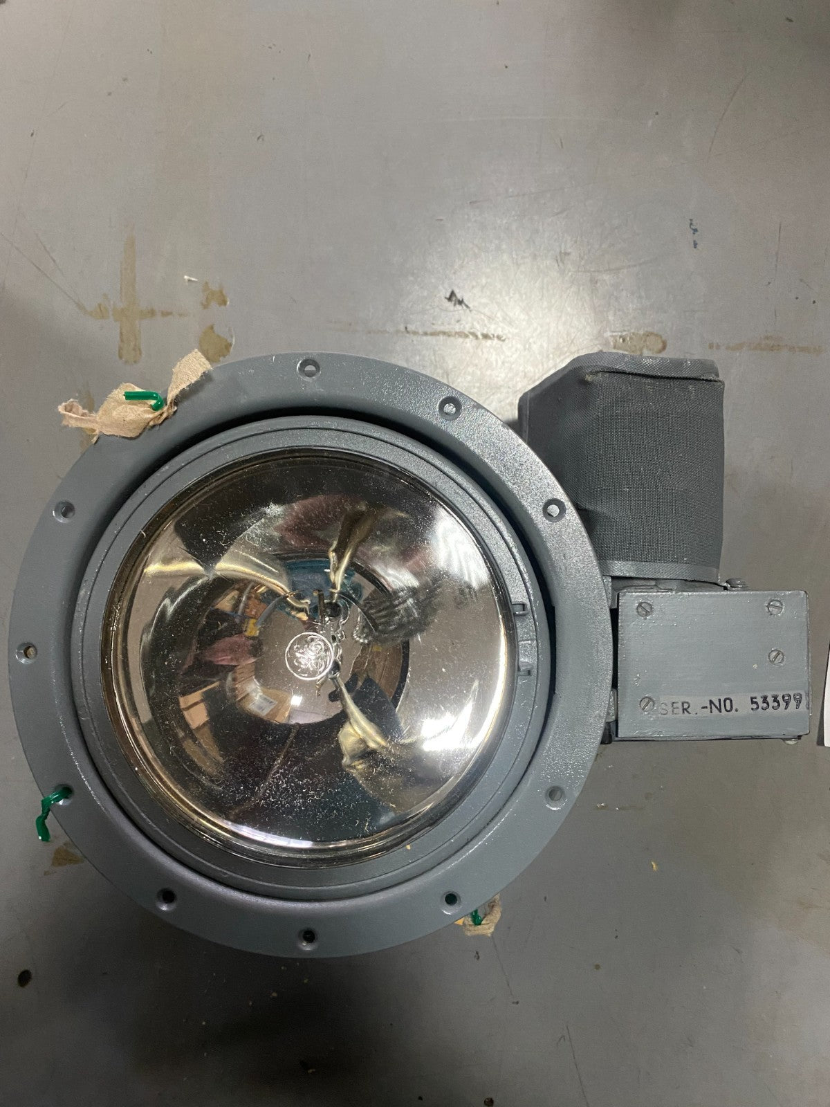 LANDING LIGHT pn 105-98301.01 FOR HELICOPTER BO-105 Aviacharter{{Product SKU}} Aviacharter