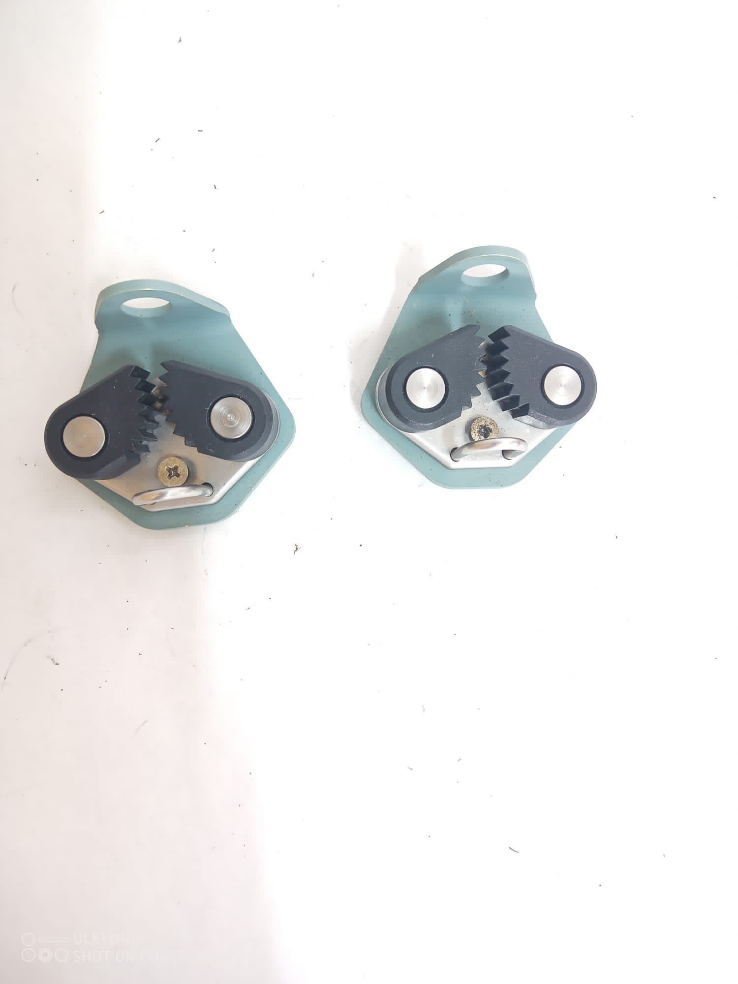 GUIDE MOUNTING PLATE / MOUNTING PLATE, GUIDE. P/N 350A77120026 Aviacharter{{Product SKU}}  Aviacharter